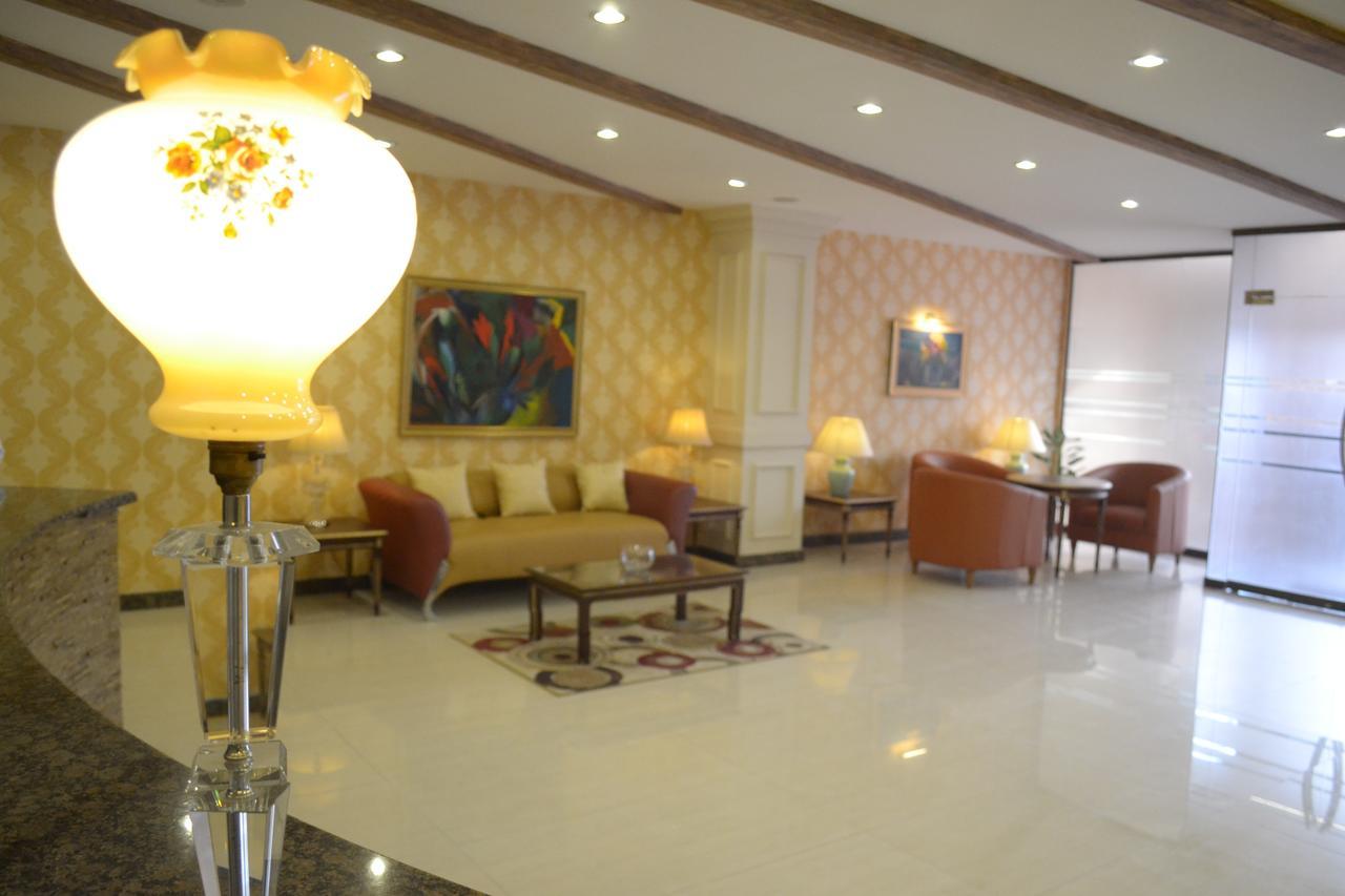 Panoramic Hotel ラホール エクステリア 写真