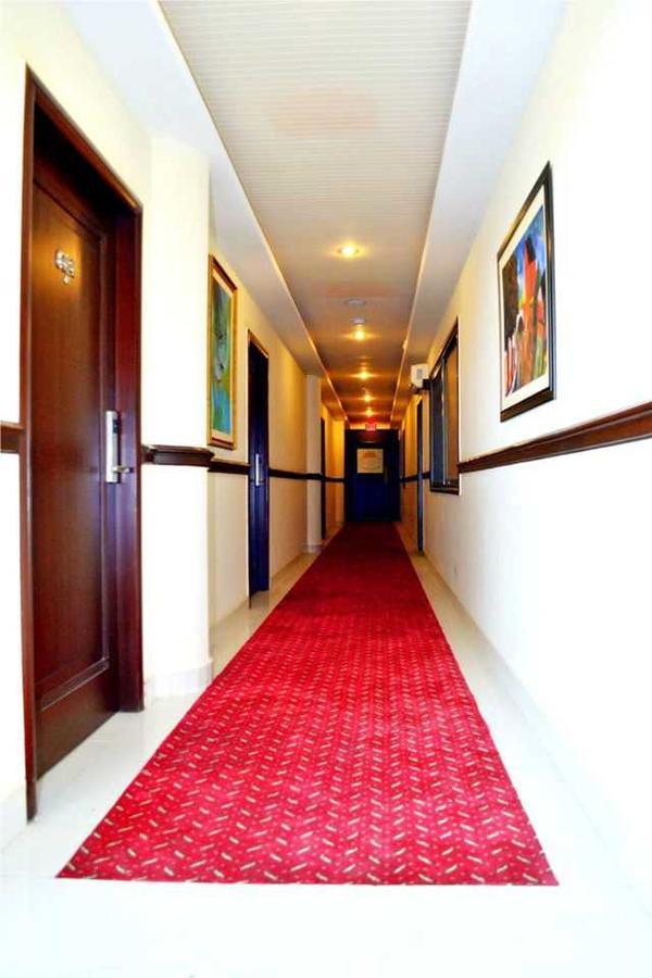 Panoramic Hotel ラホール エクステリア 写真